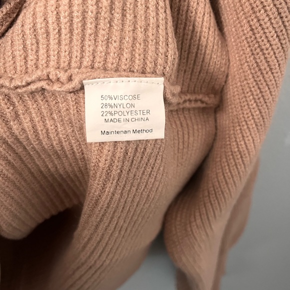 Tecrew Bat Wing Long Sleeve Crew Neck Sweater in Khaki Size L NWOT - Picture 6 of 7